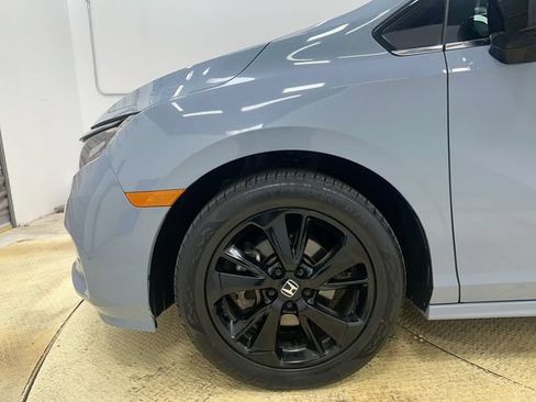 Used 2024 Honda Odyssey Sport image 20
