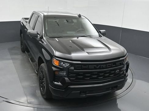 Used 2025 Chevrolet Silverado 1500 Custom AWD/4WD image 43