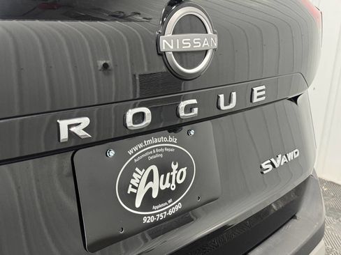 Used 2023 Nissan Rogue SV image 5