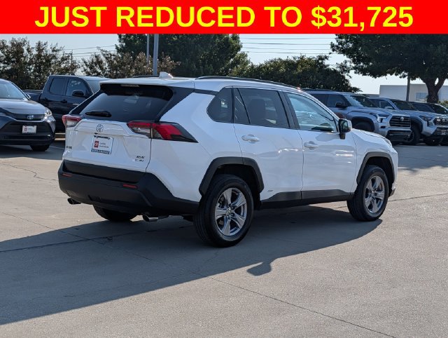 Certified 2025 Toyota RAV4 XLE AWD/4WD image 5