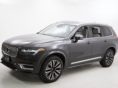 Certified 2023 Volvo XC90 T8 Plus w/ Protection Package image 6