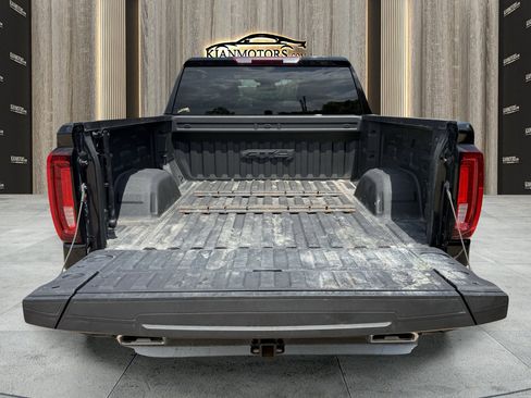 Used 2024 GMC Sierra 1500 AT4 image 24