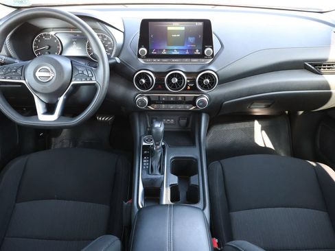 Used 2024 Nissan Sentra SV FWD image 2