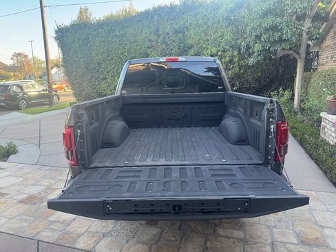 Used 2016 Ford F150 Lariat w/ Equipment Group 502A Luxury RWD image 5