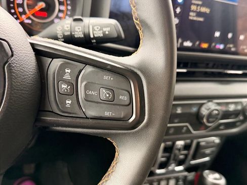 Used 2024 Jeep Wrangler Sport S image 18