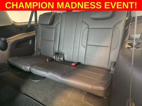Used 2018 Chevrolet Suburban Premier image 10