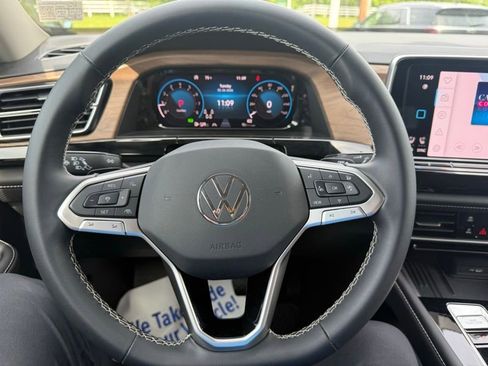 Used 2026 Volkswagen Atlas SE AWD/4WD image 23