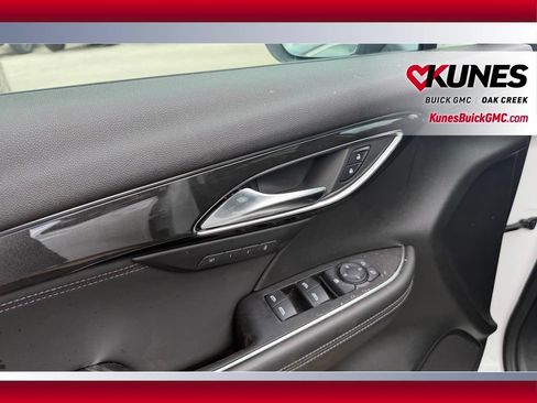 Used 2024 Buick Envision Preferred AWD/4WD image 8