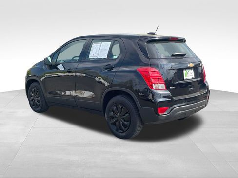Used 2017 Chevrolet Trax LS FWD image 6