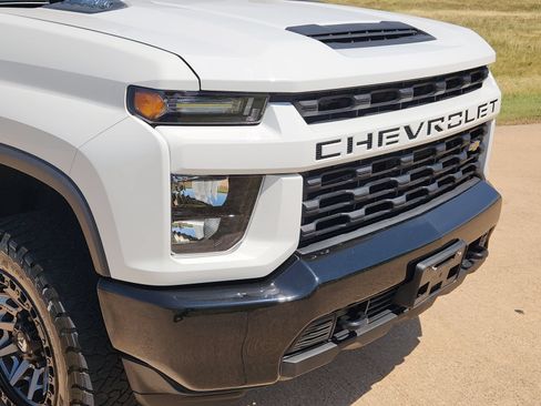 Used 2023 Chevrolet Silverado 2500 Custom w/ Custom Value Package AWD/4WD image 12