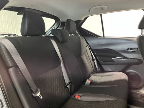 Used 2023 Nissan Kicks SV image 13