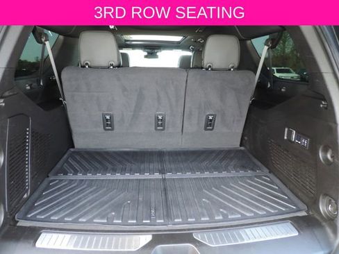 Certified 2024 Chevrolet Suburban Z71 w/ Luxury Package image 19
