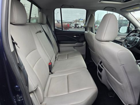 Used 2019 Honda Ridgeline RTL image 12