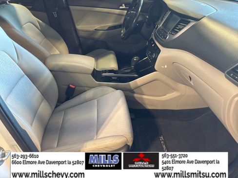 Used 2018 Hyundai Tucson Value FWD image 18