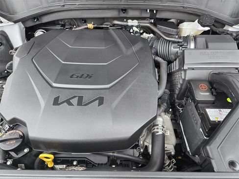 Certified 2022 Kia Telluride SX w/ SX Prestige Package image 32