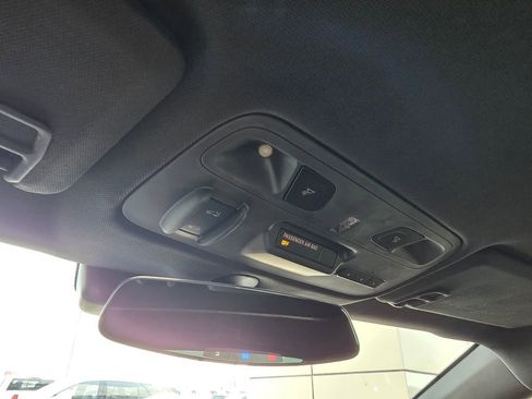 Used 2018 Chevrolet Camaro ZL1 image 21