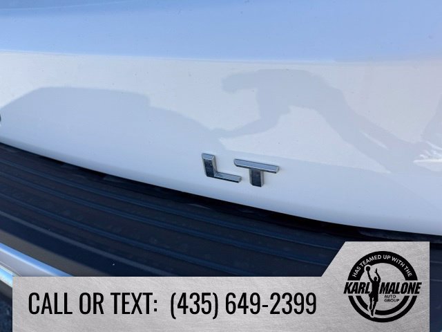 Used 2025 Chevrolet Suburban LT AWD/4WD image 10