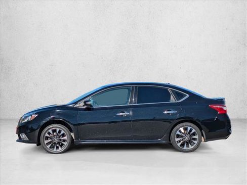 Used 2016 Nissan Sentra SR image 9
