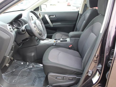 Used 2011 Nissan Rogue SV image 16