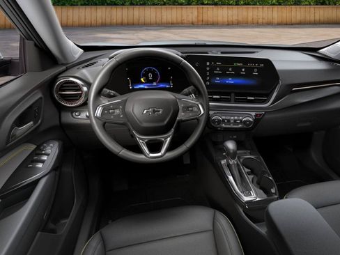 New 2026 Chevrolet Trax ACTIV w/ Sunroof Package FWD image 5
