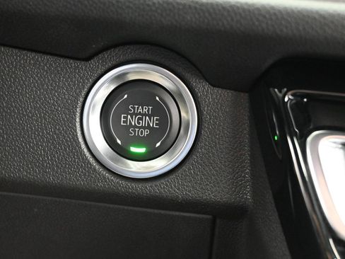 Used 2025 Chevrolet Traverse LT w/ Midnight/Sport Edition image 37