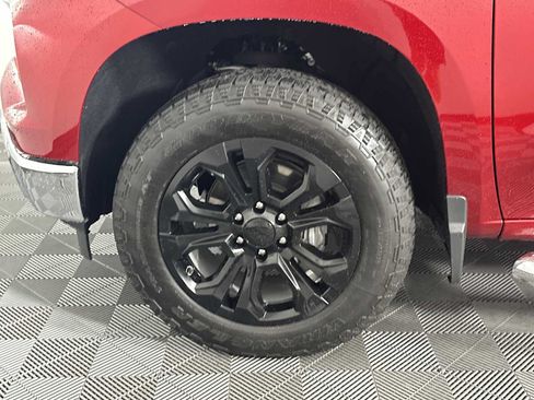 Used 2025 Chevrolet Silverado 1500 LTZ w/ LTZ Premium Package AWD/4WD image 11
