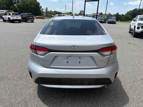 Used 2022 Toyota Corolla LE FWD image 8