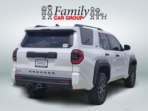 Used 2026 Toyota 4Runner SR5 AWD/4WD image 4