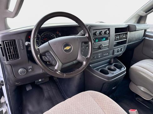 Used 2021 Chevrolet Express 3500 w/ Power Convenience Package RWD image 6