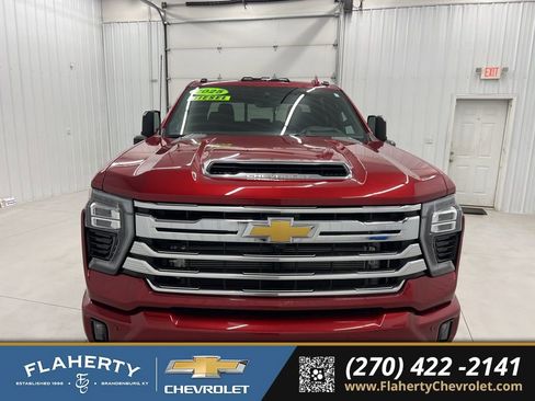 Used 2025 Chevrolet Silverado 3500 High Country w/ Technology Package image 7