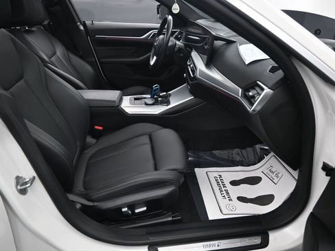 Used 2022 BMW i4 eDrive40 w/ Premium Package image 36