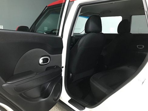 Used 2017 Kia Soul + w/ Designer's Package FWD image 15