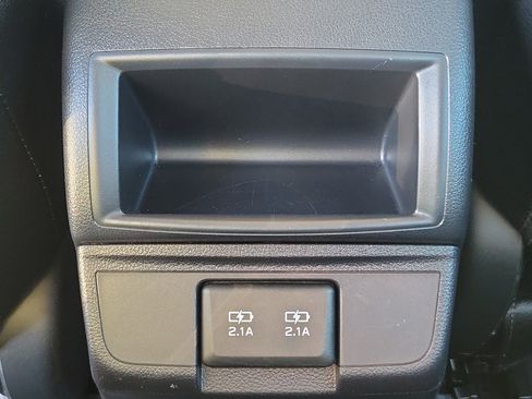 Used 2019 Subaru Legacy 2.5i Premium image 19