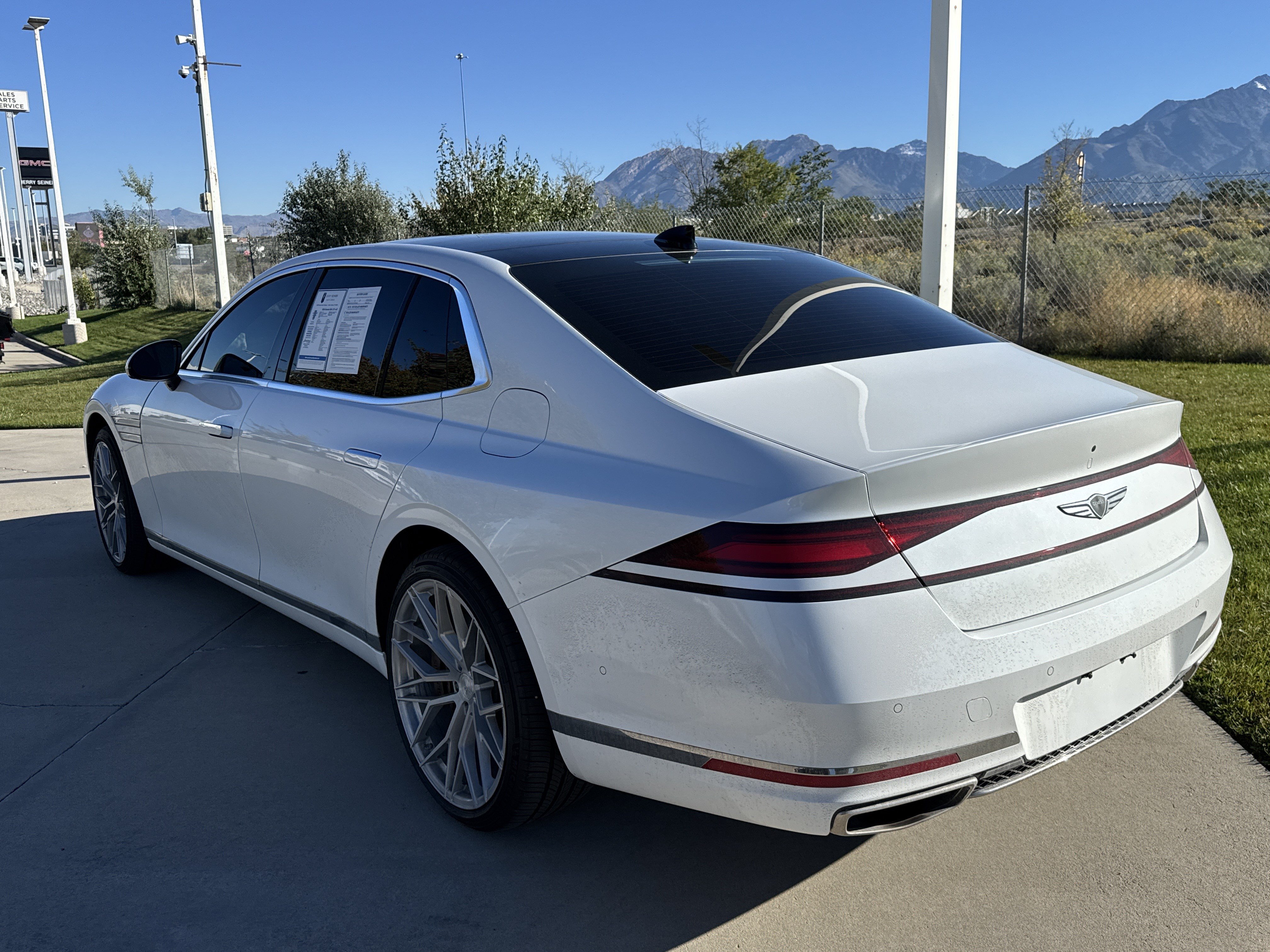 Used 2026 Genesis G90 3.5T AWD/4WD image 3