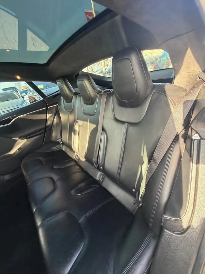 Used 2015 Tesla Model S 85D AWD/4WD image 8