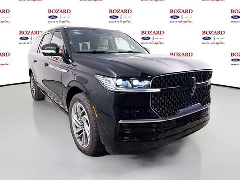 New 2026 Lincoln Navigator L Reserve AWD/4WD image 1