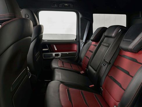Certified 2025 Mercedes-Benz G 63 AMG 4MATIC image 8