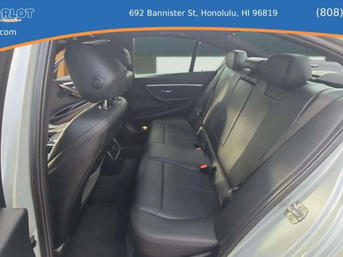 Used 2017 BMW 330e RWD image 9