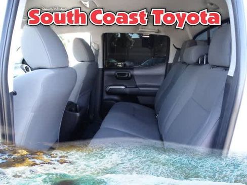 Used 2016 Toyota Tacoma SR5 image 21