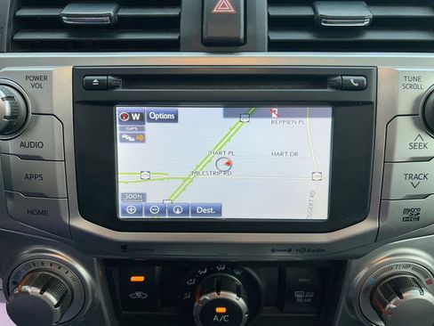 Used 2018 Toyota 4Runner SR5 Premium AWD/4WD image 18