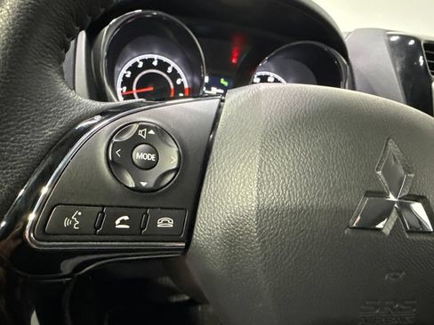 Used 2025 Mitsubishi Outlander Sport ES AWD/4WD image 14