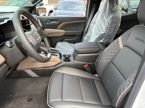 New 2026 GMC Canyon Denali AWD/4WD image 6