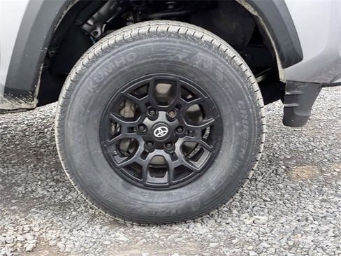 Used 2021 Toyota Tacoma SR w/ SX Package image 29