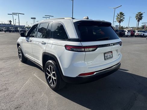 Certified 2024 Jeep Grand Cherokee Limited w/ Luxury Tech Group II image 5