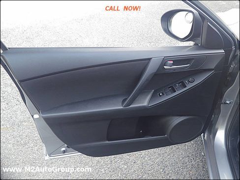Used 2013 MAZDA MAZDA3 i SV image 34