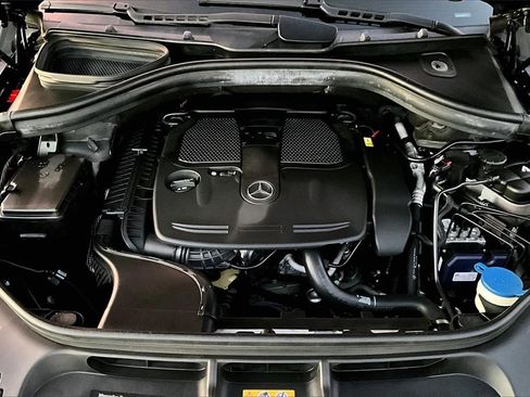 Used 2018 Mercedes-Benz GLE 350 w/ Premium 1 Package image 29