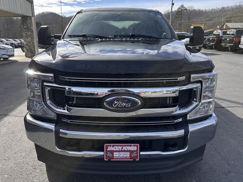 Used 2021 Ford F250 XL w/ STX Appearance Package image 3