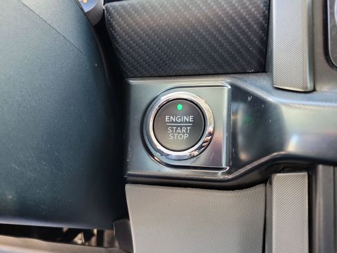 Used 2023 Ford F150 Limited image 27