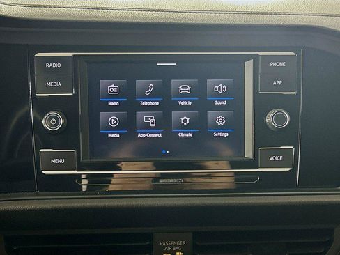 Used 2022 Volkswagen Jetta SE FWD image 14