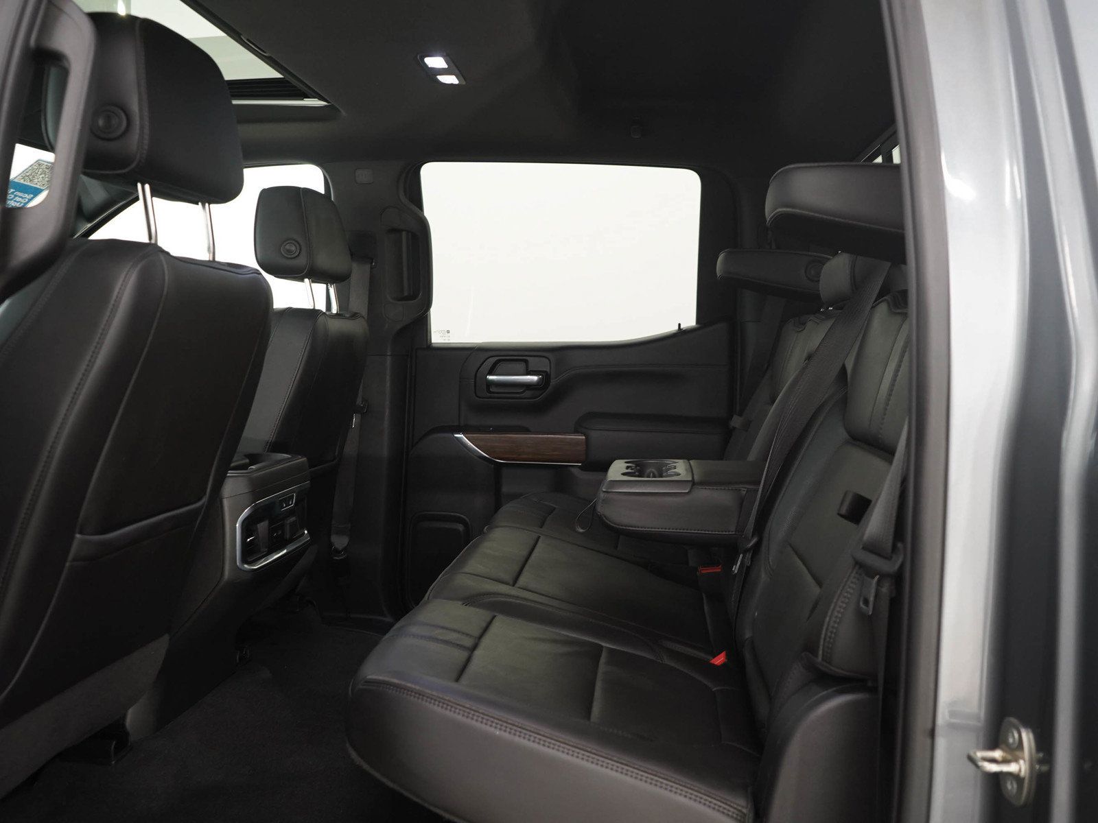 Used 2020 Chevrolet Silverado 1500 High Country AWD/4WD image 15